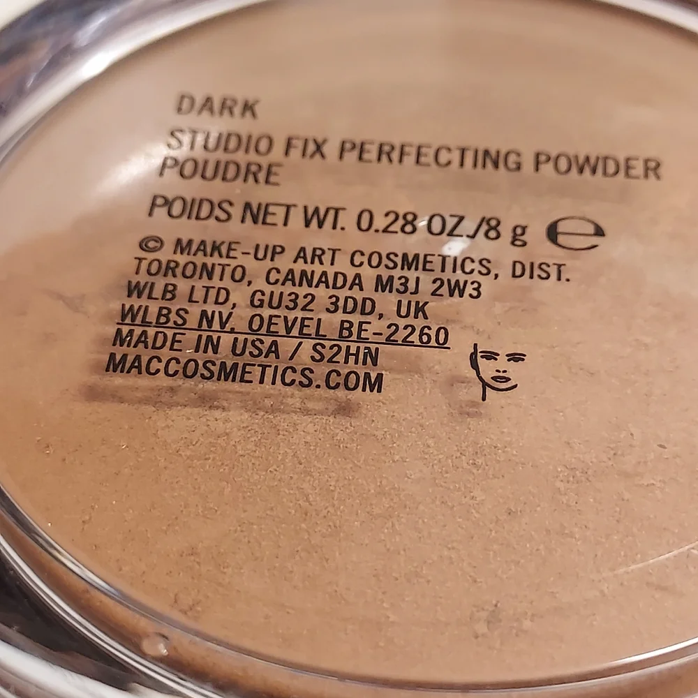 MAC Studio Fix Perfecting Powder *DARK*